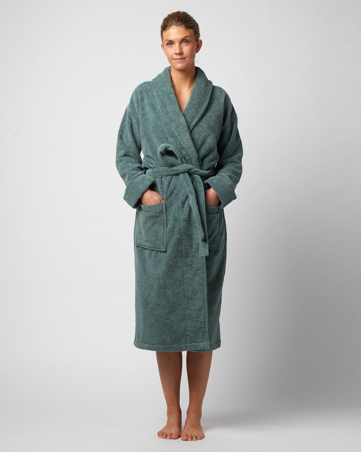 Kylpytakki Essens - Washed Bottle Green ryhmässä Kylpytakit @ A L V A (1200)