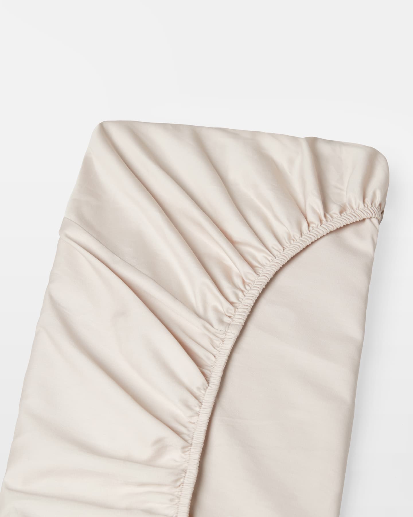 Muotoonommeltu lakana Seashell Beige