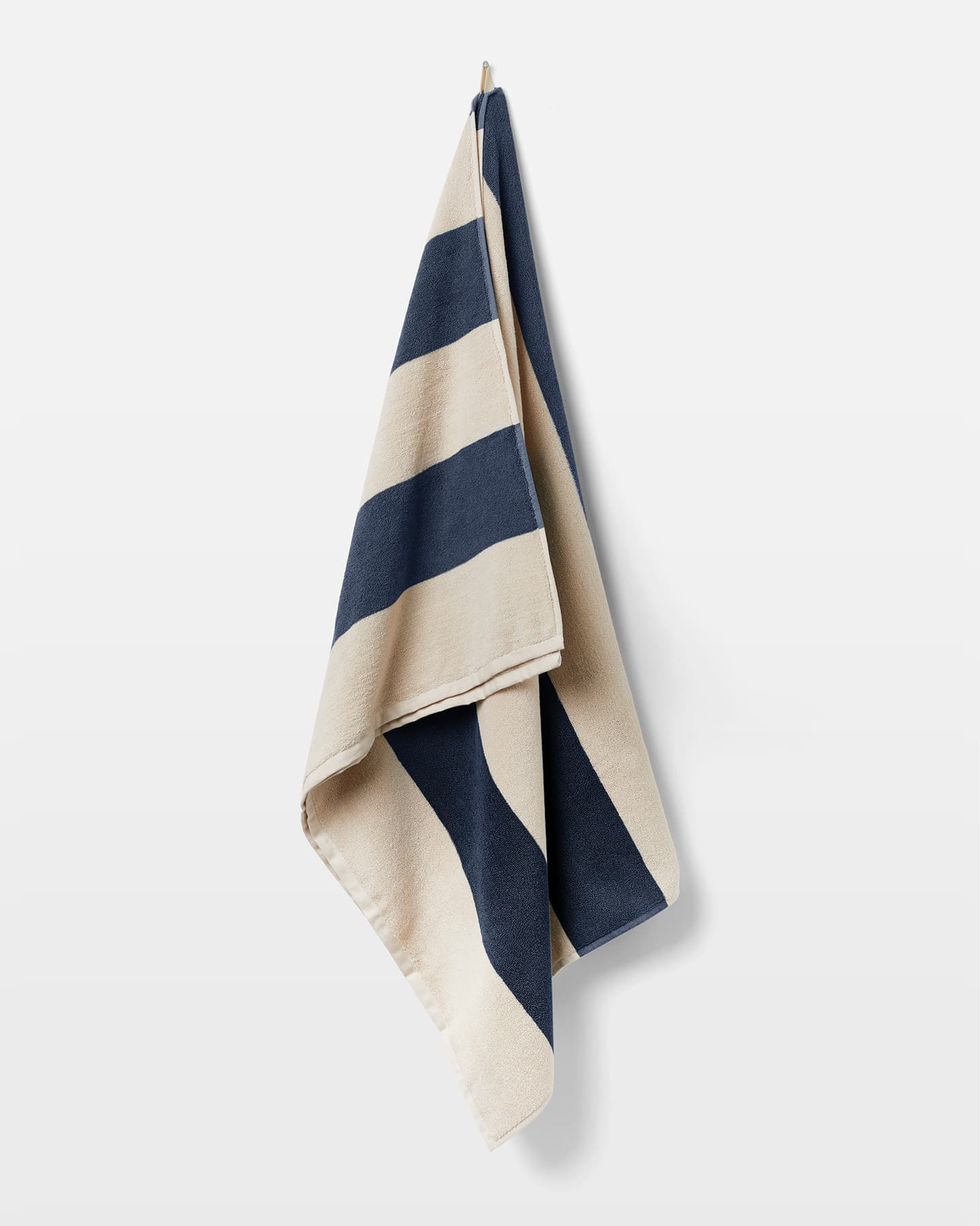 Rantapyyhe Vinda - Seashell Beige / Midnight Blue