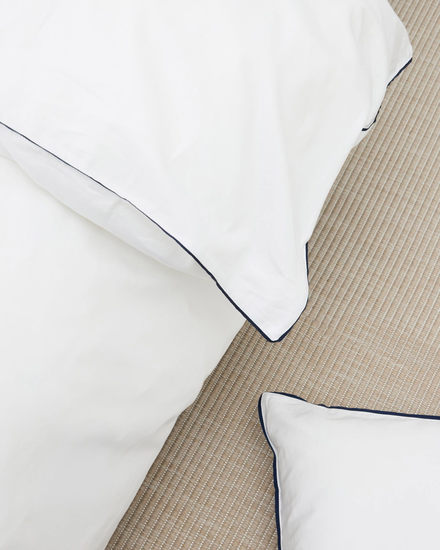 Pussilakanasetti Strimma - Cloud White