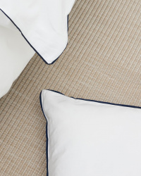 Tyynyliina Strimma - Cloud White Tyynyliina Strimma - Cloud White