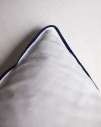 Tyynyliina Strimma - Cloud White Tyynyliina Strimma - Cloud White