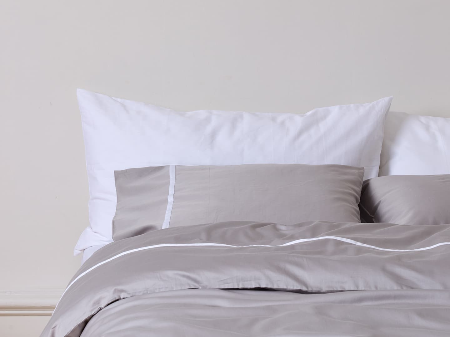 Tyynyliina Fond - Cloud White