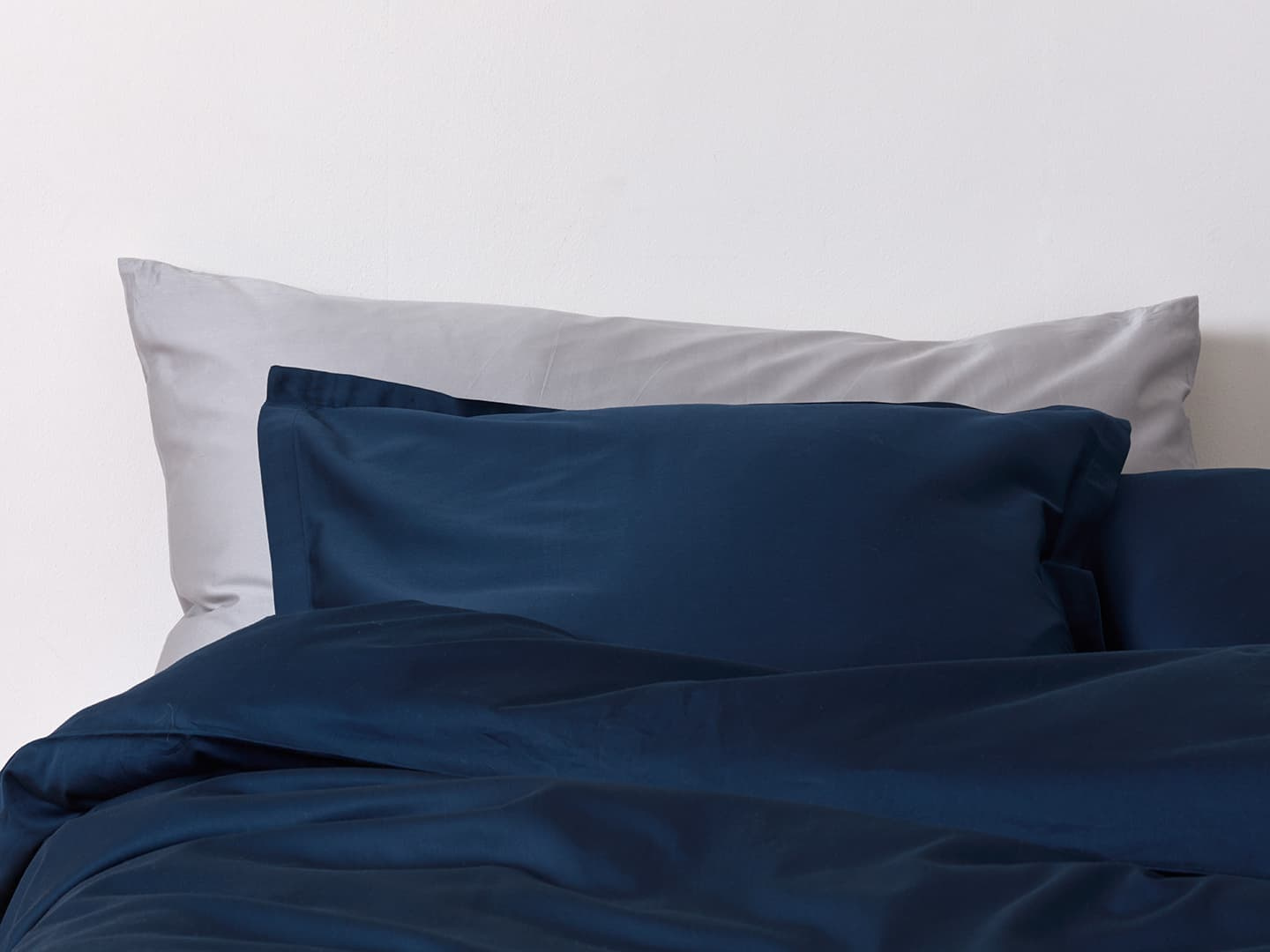 Tyynyliina Fond - Concrete Grey