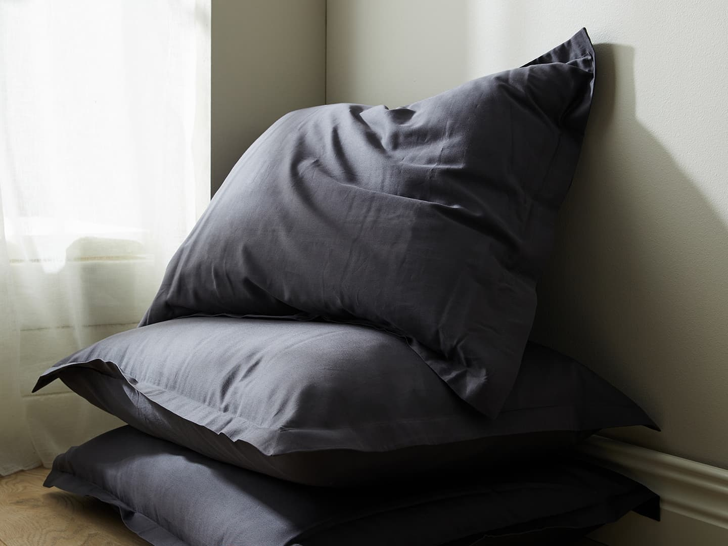 Tyynyliina Vidd - Thunder Grey