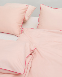 Tyynyliina Strimma - Cherry Blossom Pink Tyynyliina Strimma - Cherry Blossom Pink