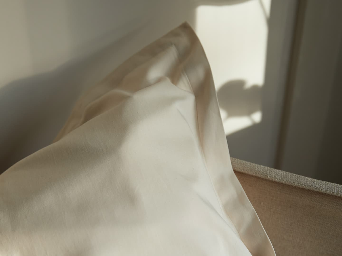 Tyynyliina Vidd - Raw Cotton