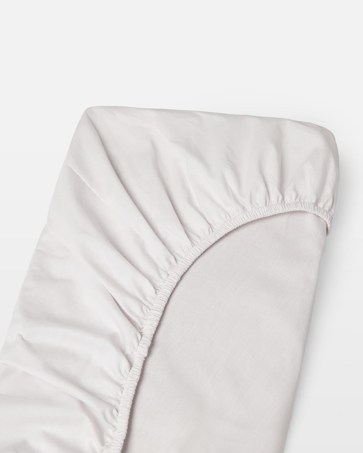 Muotoonommeltu lakana Nejd Percale - Pearl Grey
