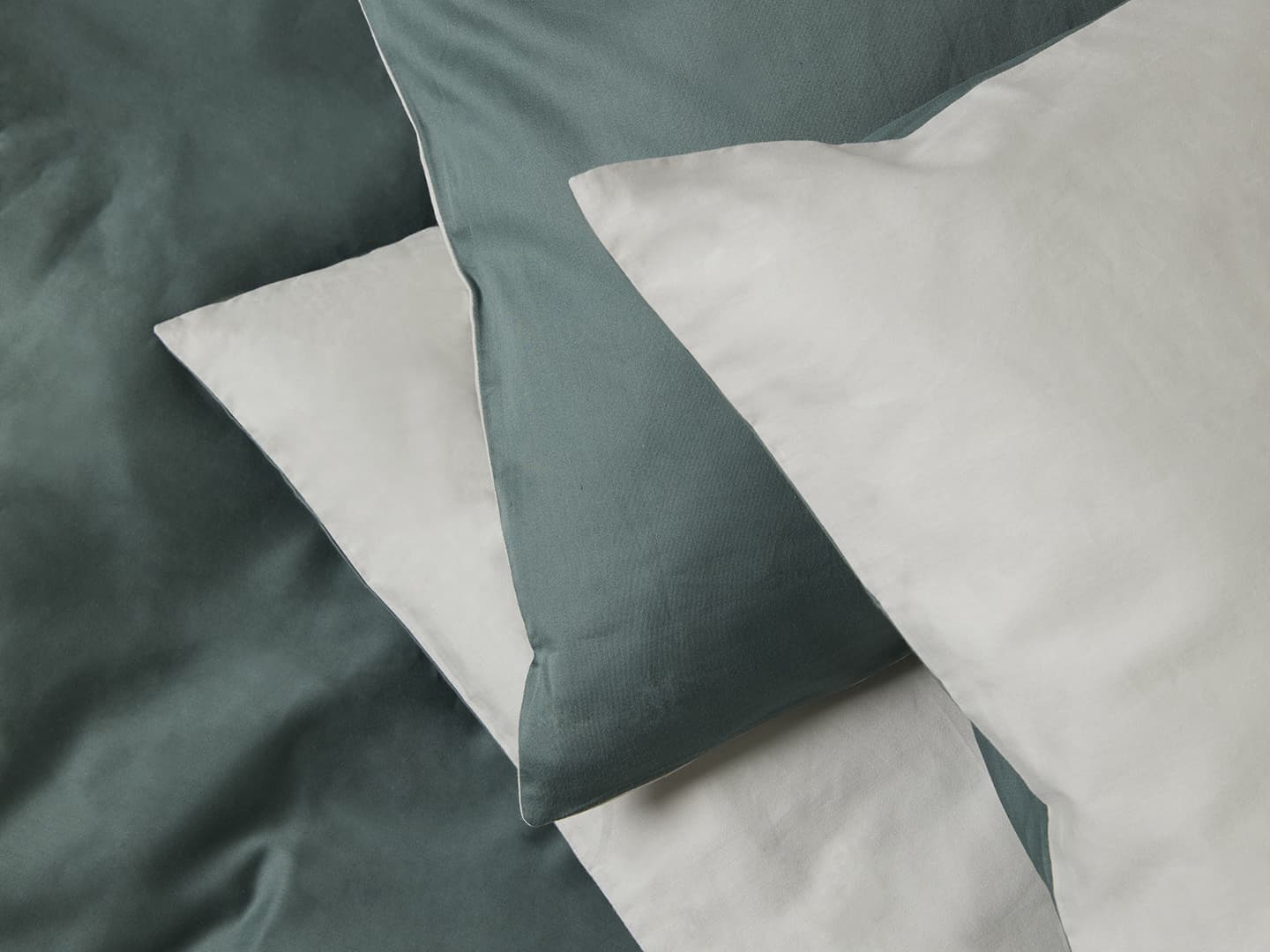 Tyynyliina Tvenne - Washed Bottle Green / Misty Green