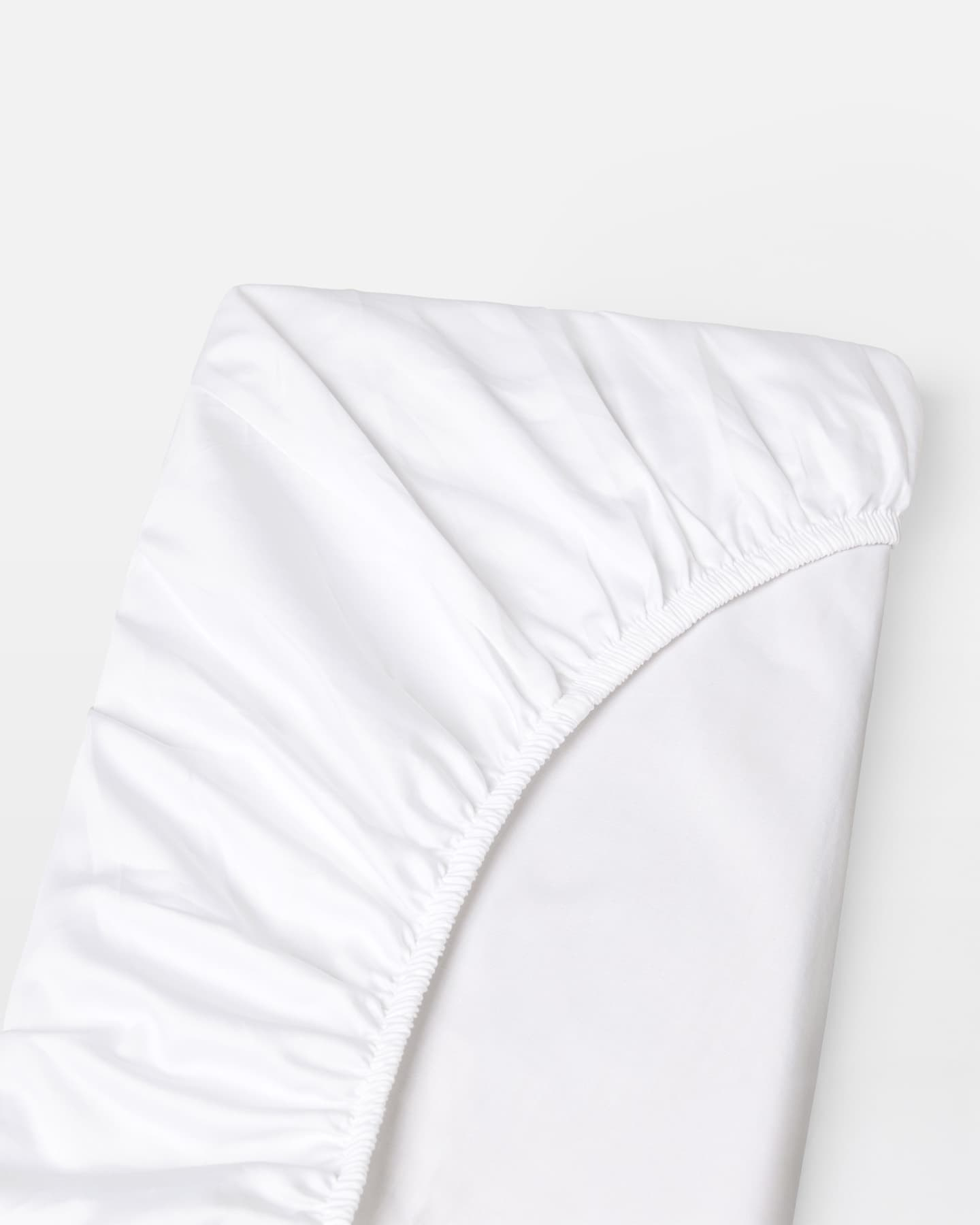 Muotoonommeltu lakana Nejd Percale - Cloud White