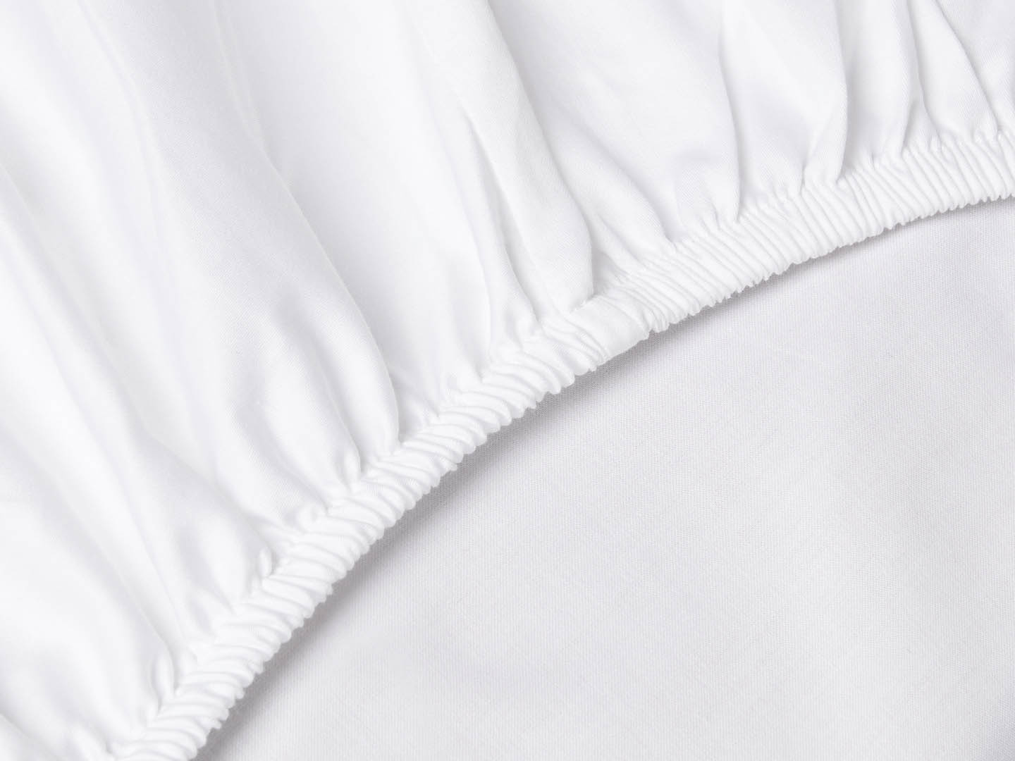 Muotoonommeltu lakana Nejd Percale - Cloud White